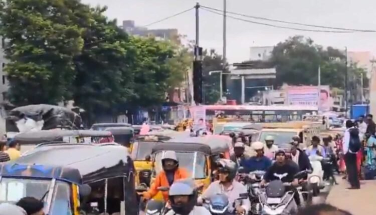 Hyderabad Vijayawada highway traffic jam
