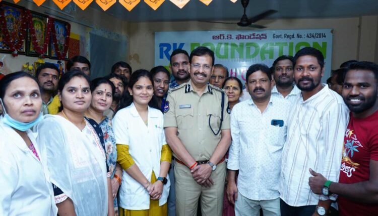 Sajjanar old age homes message on New Year